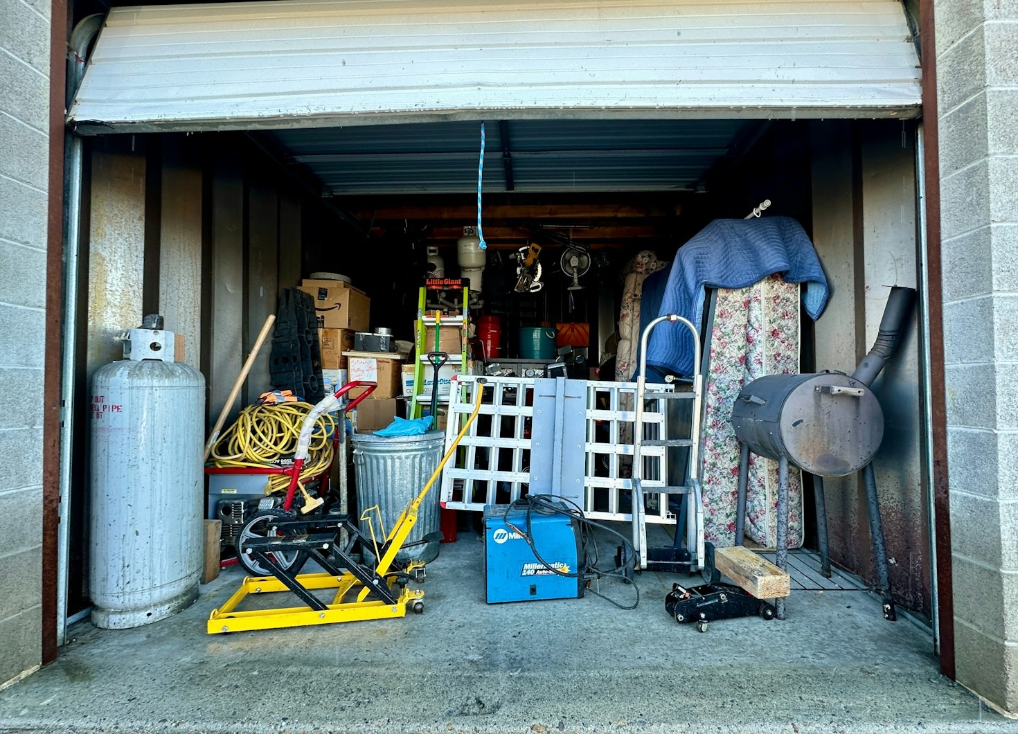 Transform Your Space: Junk Hauling Insights